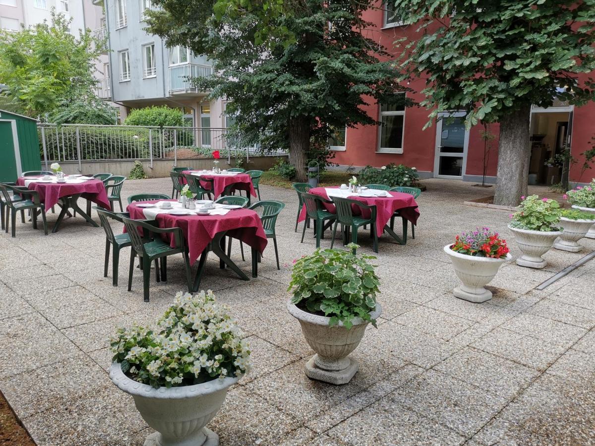 Garten- Und Kunsthotel Gabriel City Vienna Esterno foto
