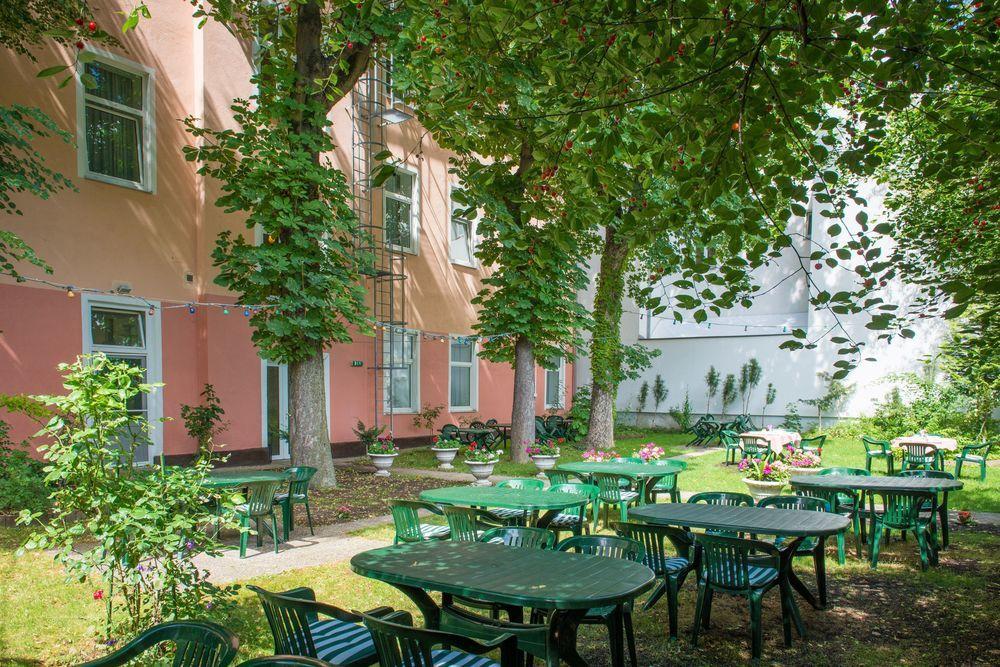 Garten- Und Kunsthotel Gabriel City Vienna Esterno foto