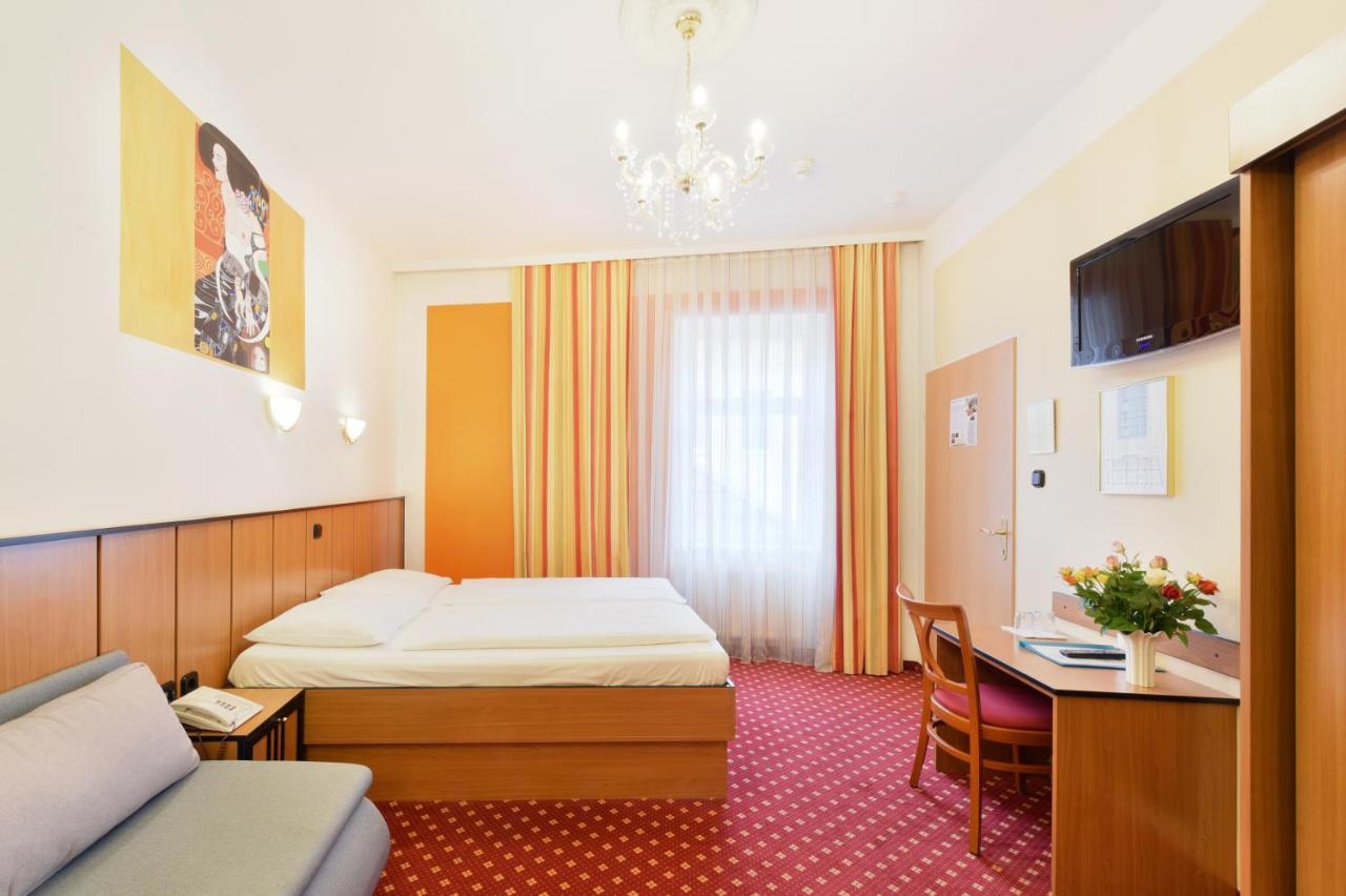 Garten- Und Kunsthotel Gabriel City Vienna Esterno foto