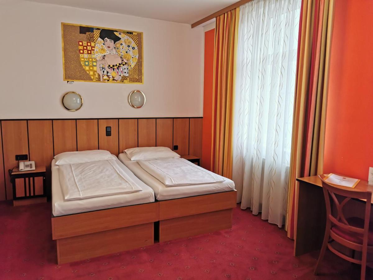 Garten- Und Kunsthotel Gabriel City Vienna Esterno foto