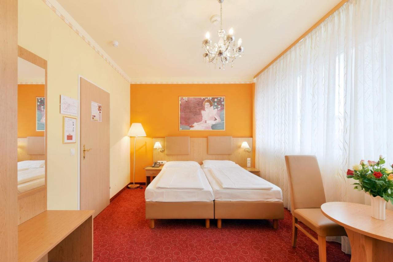 Garten- Und Kunsthotel Gabriel City Vienna Esterno foto