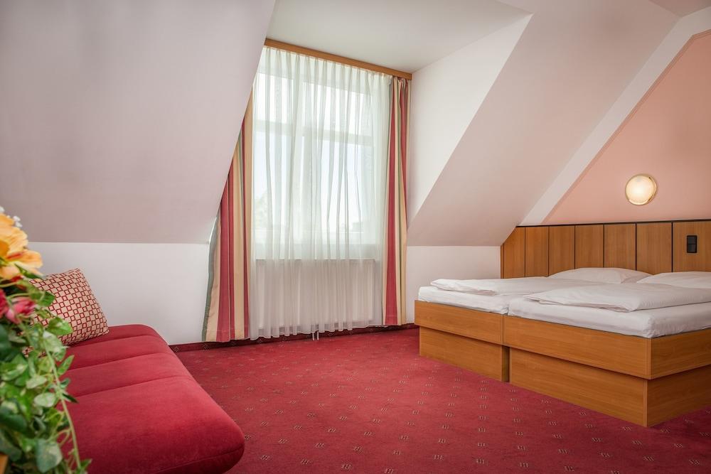 Garten- Und Kunsthotel Gabriel City Vienna Esterno foto