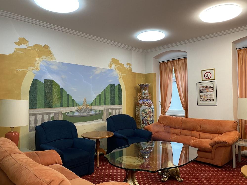 Garten- Und Kunsthotel Gabriel City Vienna Esterno foto