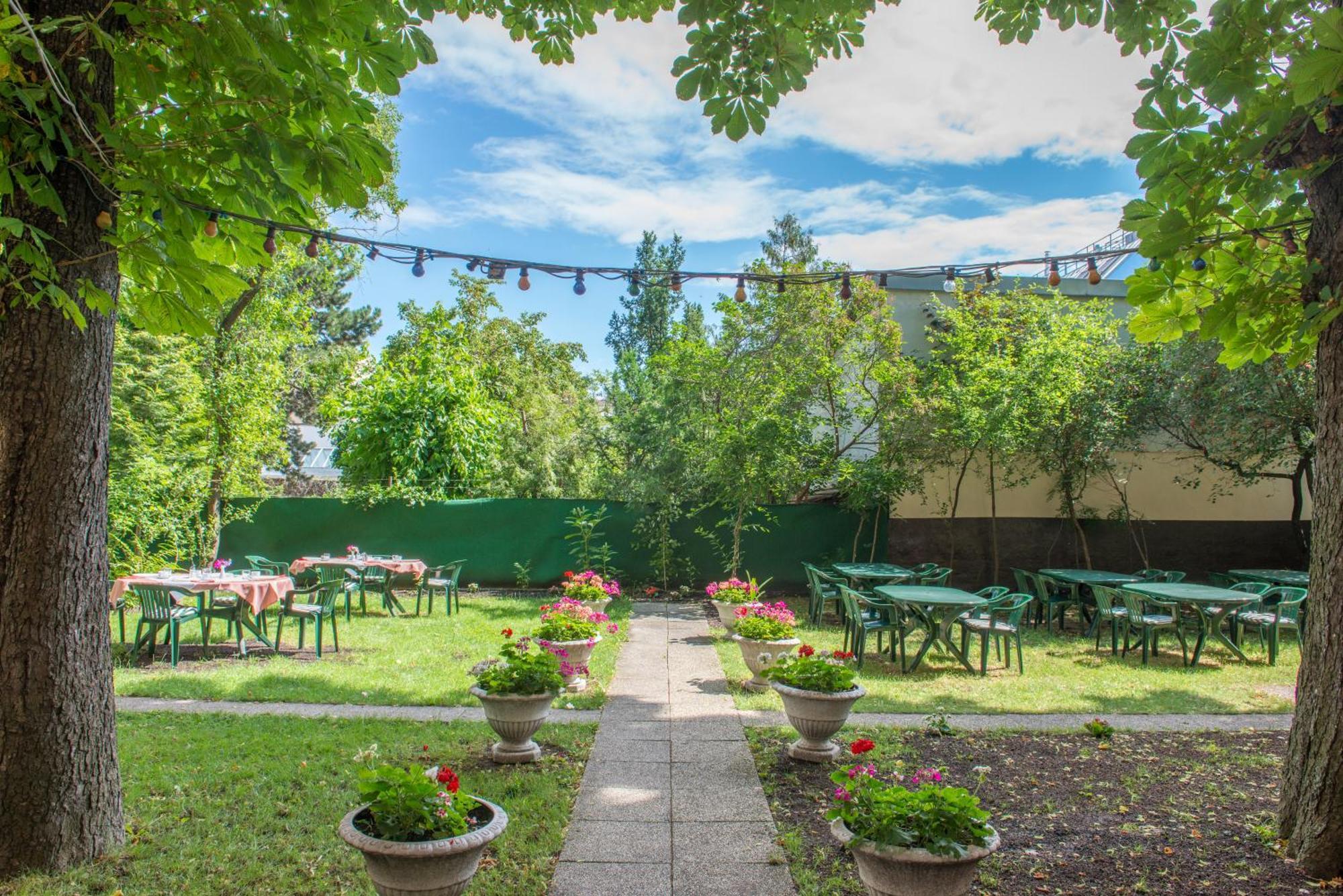 Garten- Und Kunsthotel Gabriel City Vienna Esterno foto