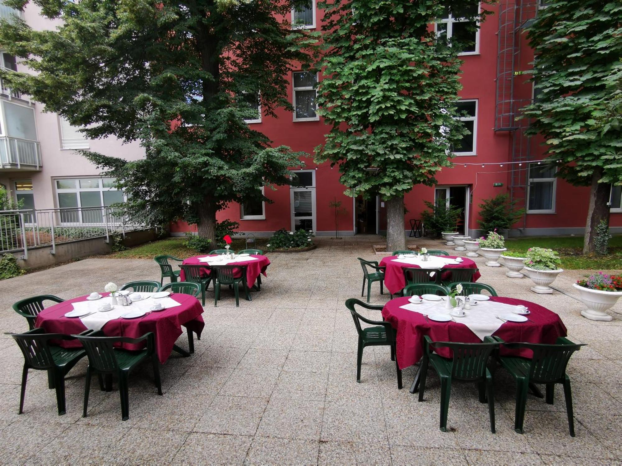 Garten- Und Kunsthotel Gabriel City Vienna Esterno foto